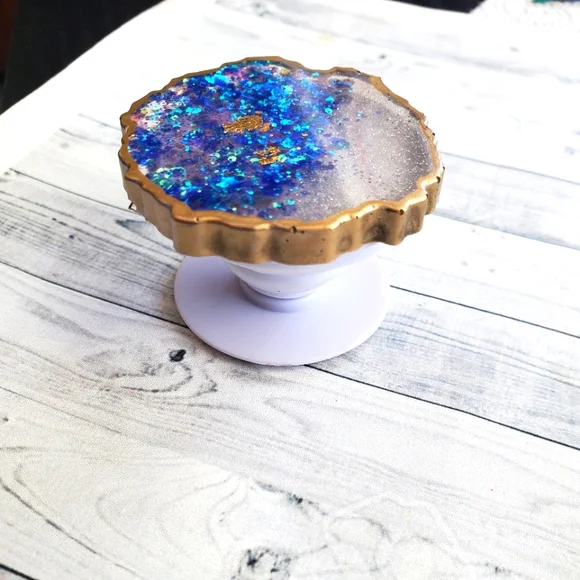 SOLD Geode phone grip - Picture 3 of 3
